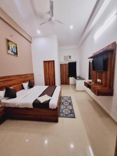 Faizabad Hotel | Hotel Rama International Ac Rooms Free Wifi Free Pick Up From Railway Station