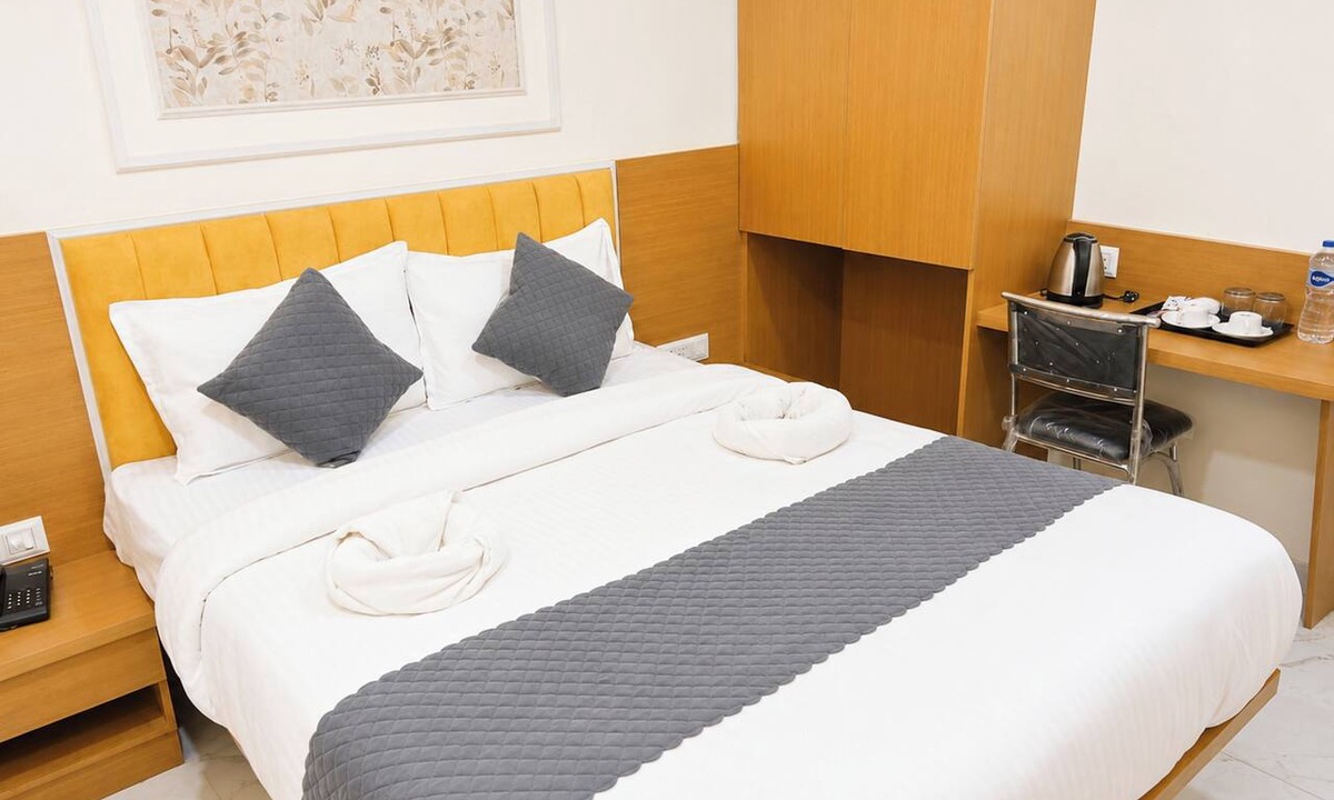Faizabad Hotel | Hotel Ramanjaneya Cottage Ayodhya
