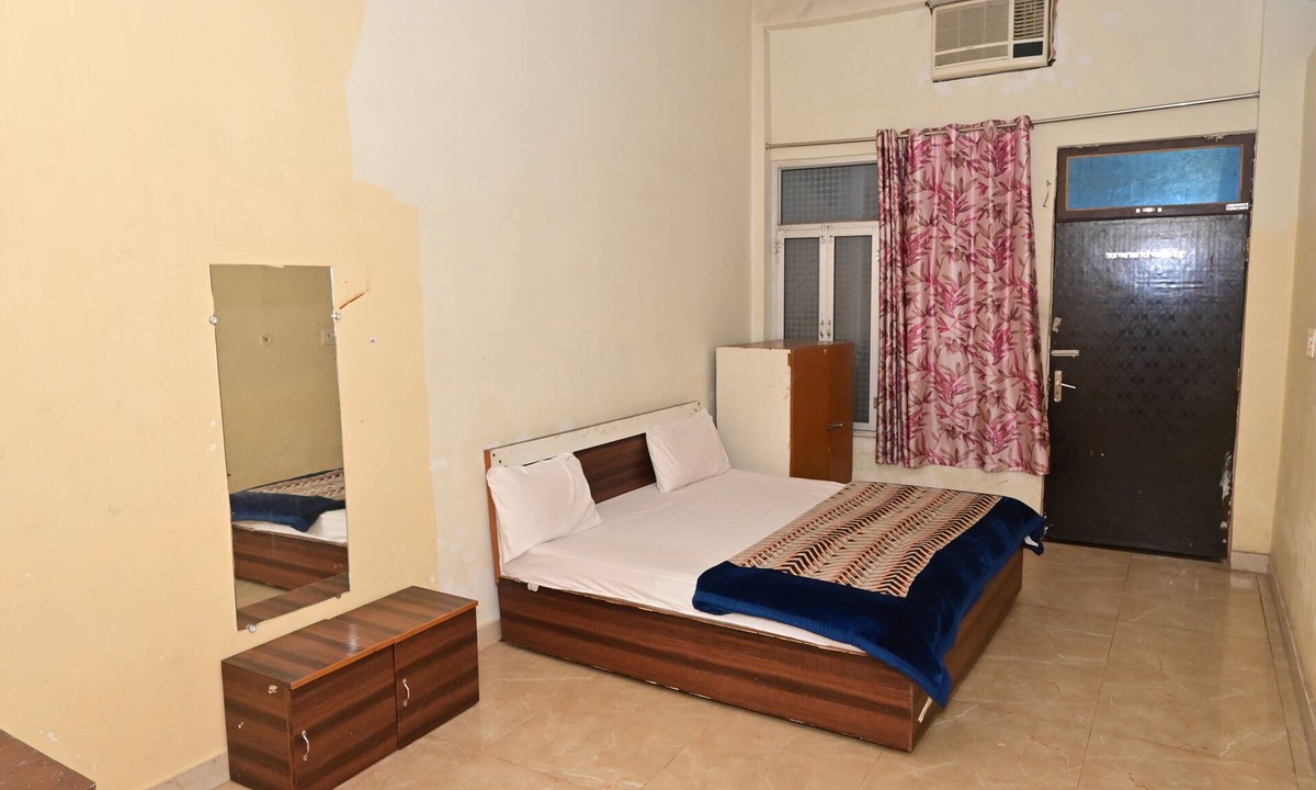 Faizabad Hotel | Hotel RG