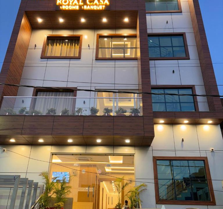 Gomti Nagar Hotel | Hotel Royal Casa