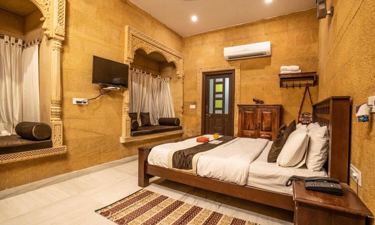 Amar Sagar Pol Hotel | Hotel Royal Villa Jaisalmer