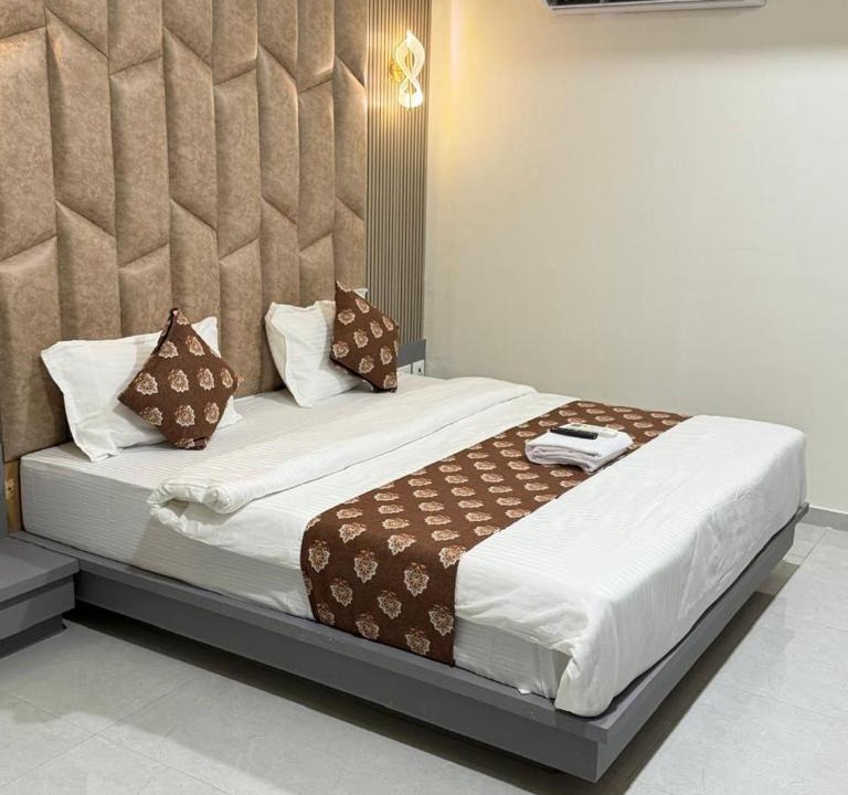 Vadodara Hotel | Hotel Runway