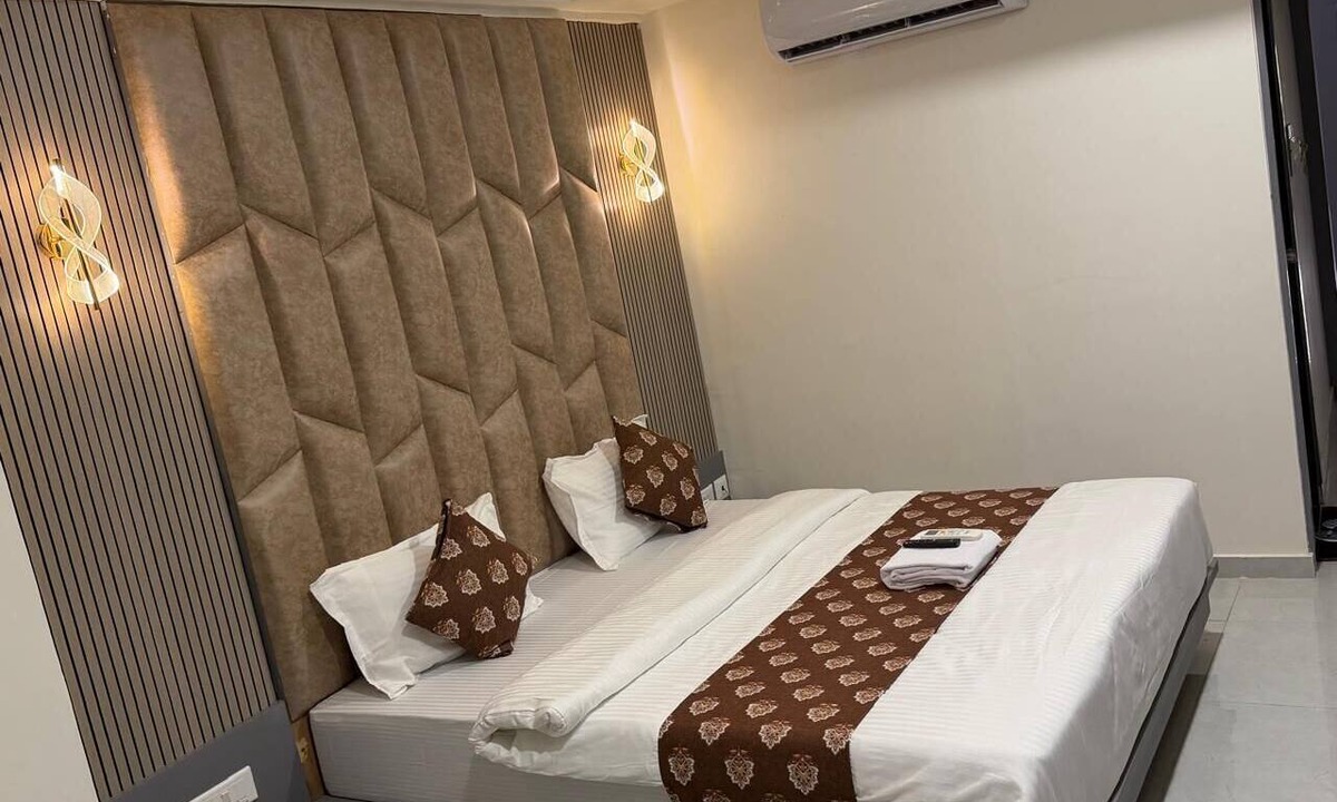 Vadodara Hotel | Hotel Runway