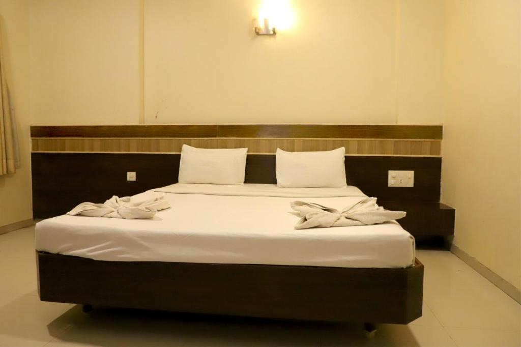 Shirdi Hotel | Hotel S P Inn