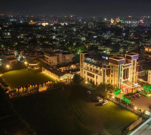 Dehradun Hotel | Hotel Saffron Leaf