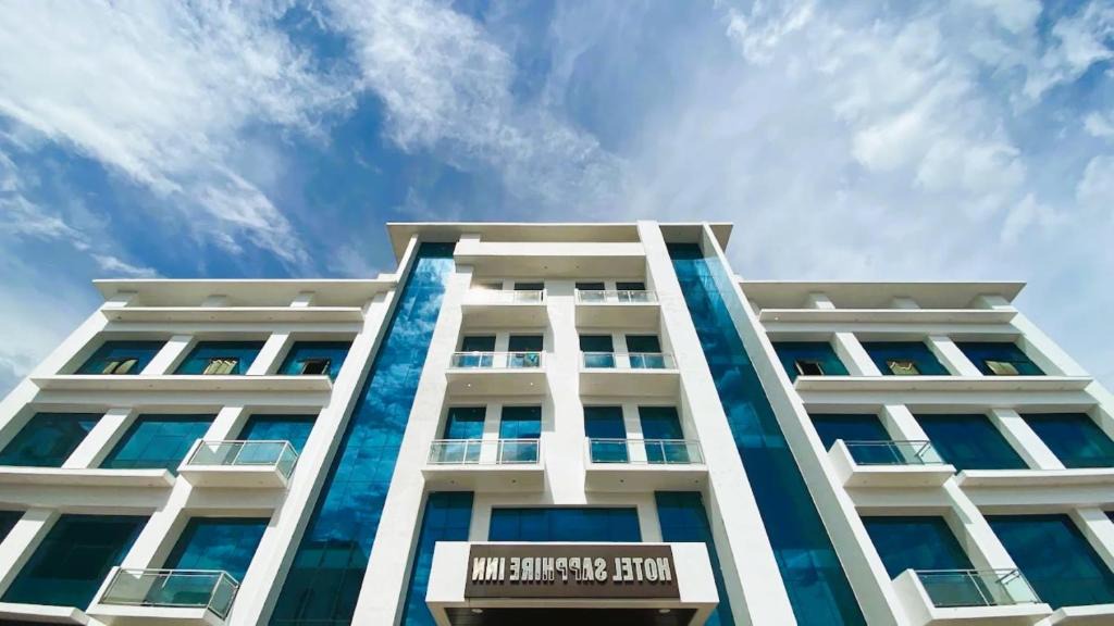 Siwan Hotel | Hotel Sapphire Inn Siwan Bihar