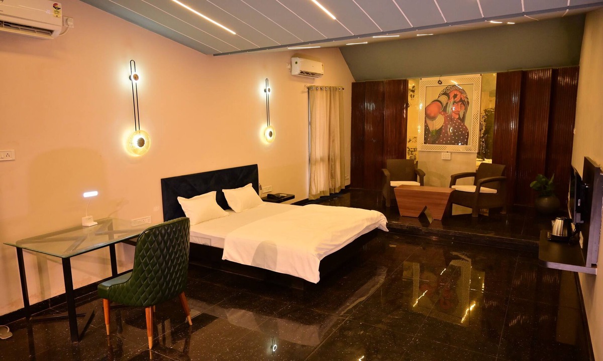 Barwani Hotel | Hotel Satyawati Signature