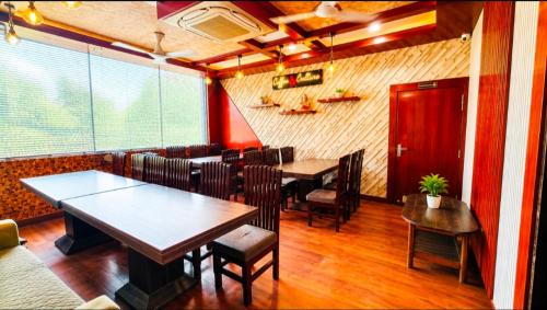 Sarnath Hotel | Hotel Shaurya Sarnath