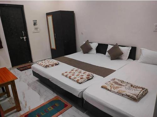 Ayodhya House | Hotel Shree Rameshwaram Near by All Temple