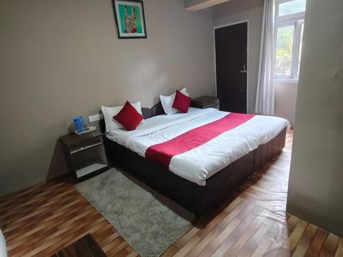 Geyzing Hotel | Hotel Silver Cloud
