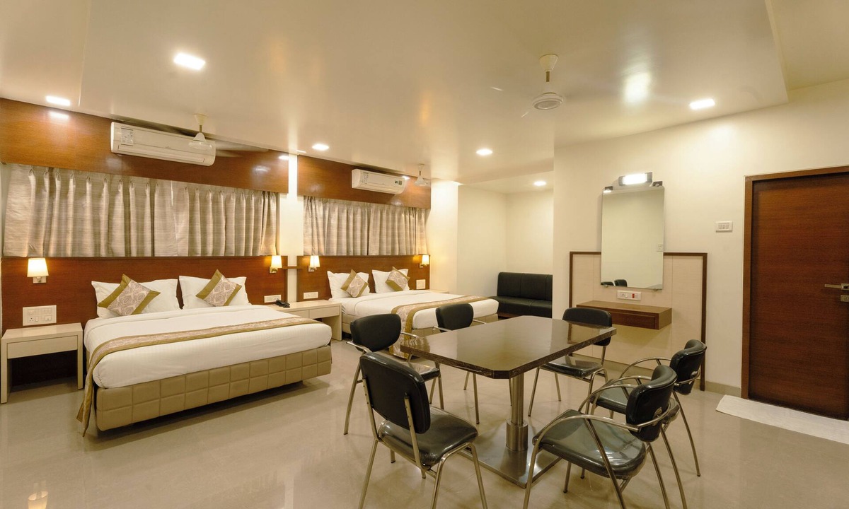 Kalamboli Hotel | Hotel Sitara Residency