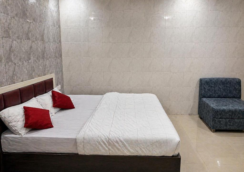 Ahmedabad Hotel | Hotel Skyhigh - Hotel Tushar