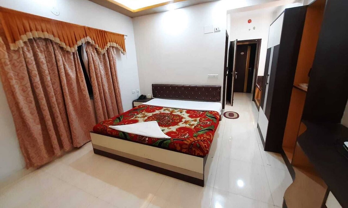 Berhampore Hotel | Hotel Sunshine