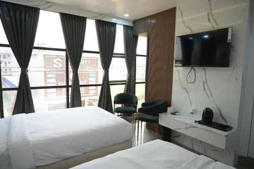 Danapur Hotel | Hotel Surya Inn