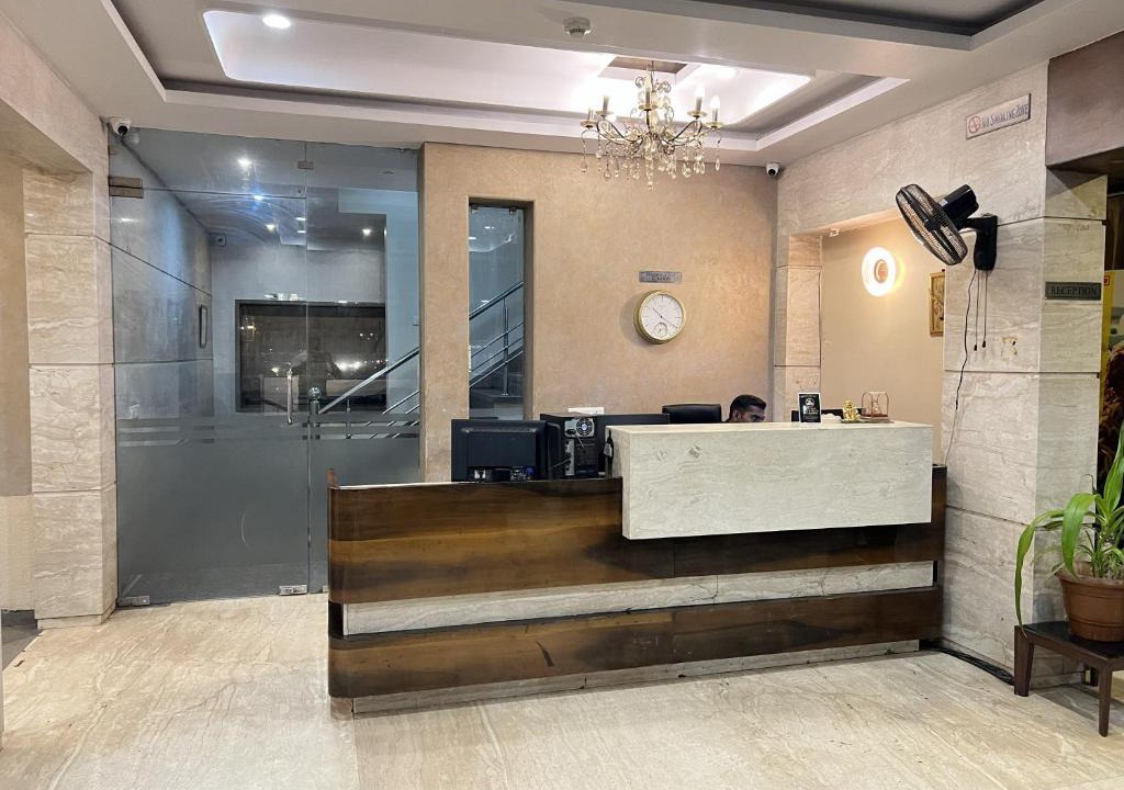 Durg Hotel | Hotel Surya Palace - Durg Railway Station