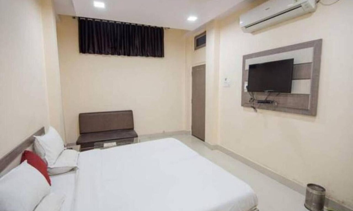 Satna Hotel | Hotel Swarat
