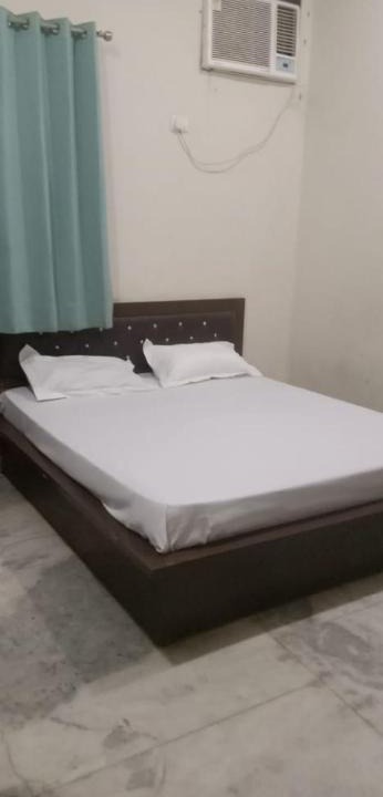 Taj Ganj Hostel | Hotel Taj Traditional