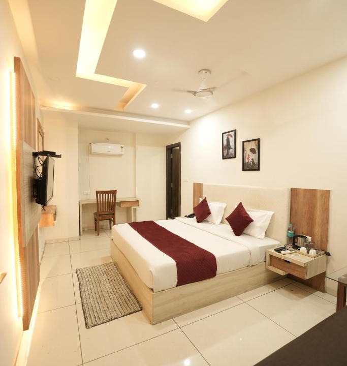 Kolar Road Hotel | Hotel taste of temple