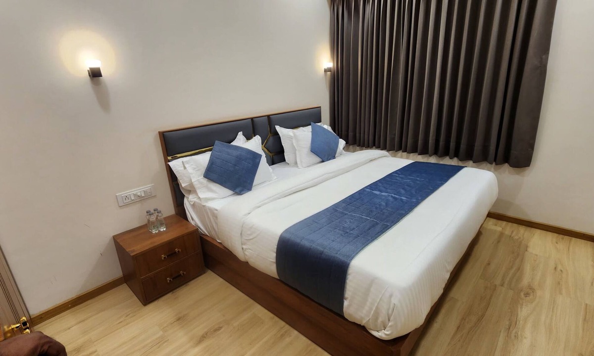 Ahmedabad Hotel | Hotel The Aeraj