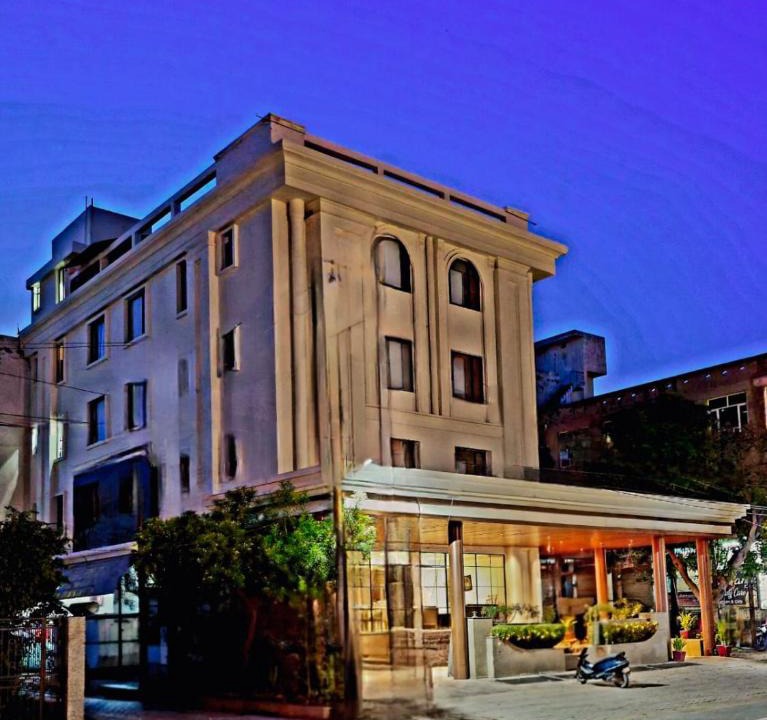 Mathura Hotel | Hotel The Marque Mathura