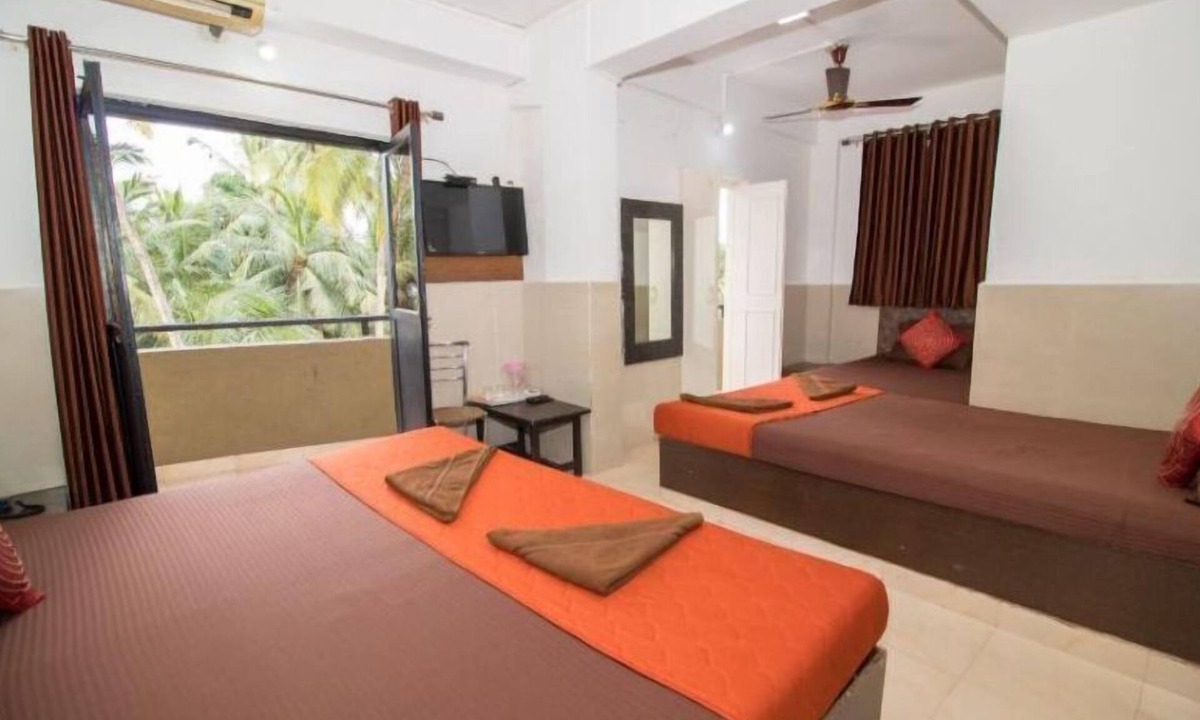 Merces Hotel | Hotel Travellers Inn