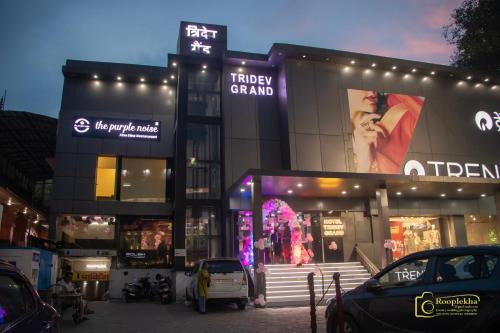 Varanasi Hotel | Hotel Tridev Grand