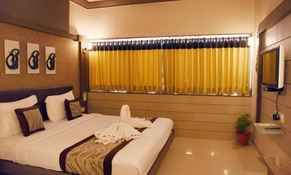 Jamnagar Hotel | Hotel Vishal International