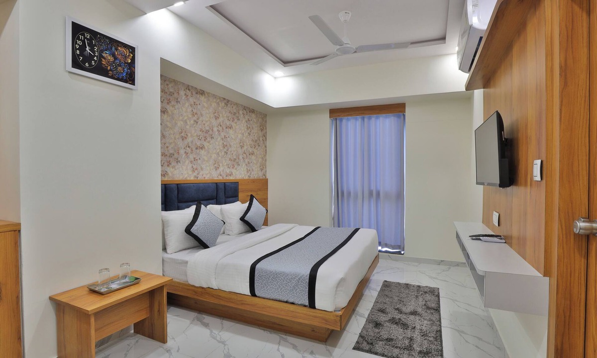 Vastrapur Hotel | Hotel Viva Inn