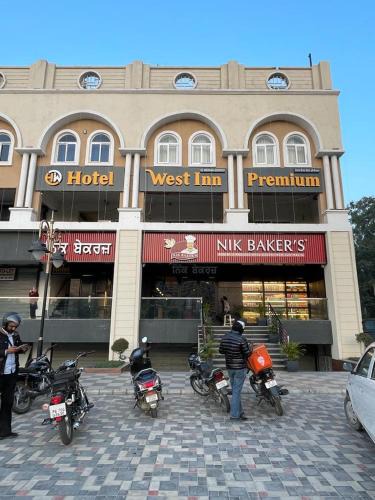 Kharar Hotel | Hotel West Inn Premium