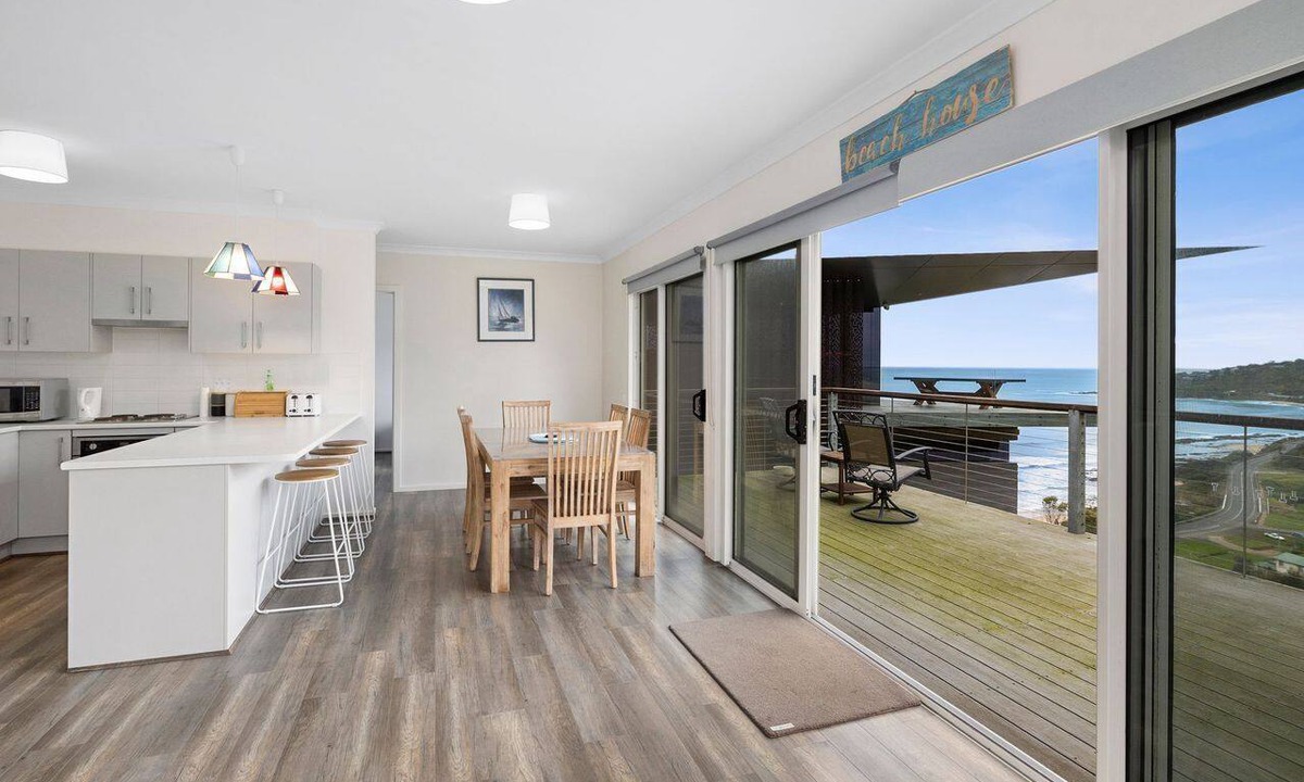 Separation Creek House | Hull's Haven
