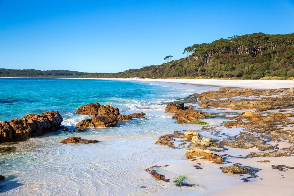 Hyams Beach House | Hyams Drift plus Studio by Latitude South Coast