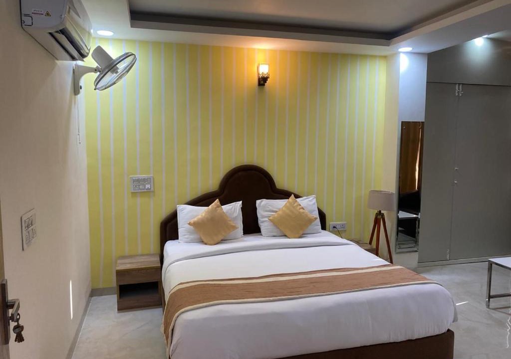 Faridabad Hotel | Immense Residency