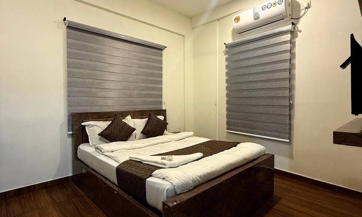 Shenoys Hotel | Indeo Residency