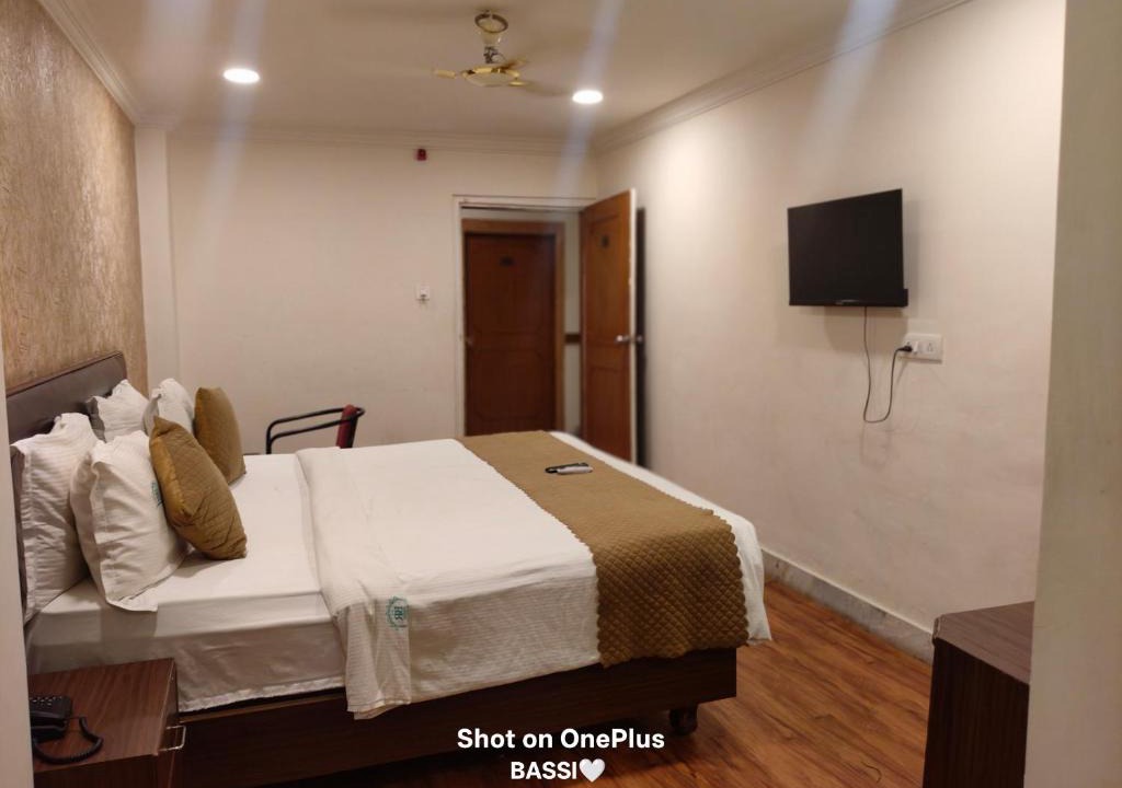Masab Tank Hotel | IndiGo Line Hotel