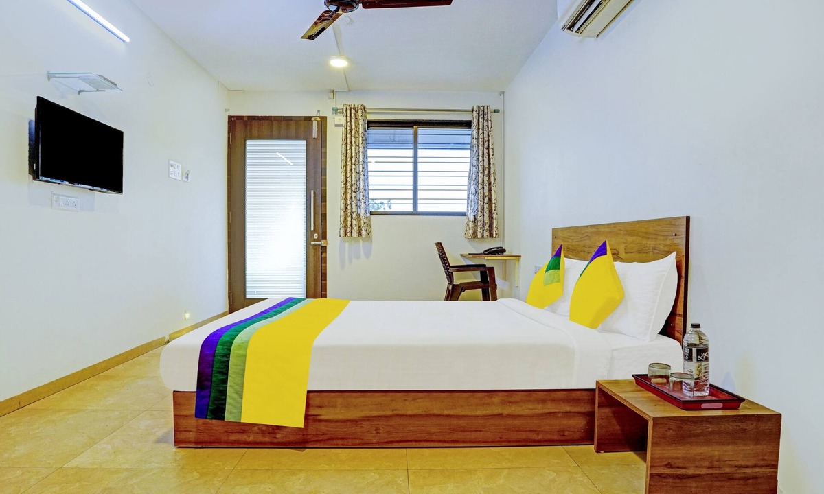 Nashik Hotel | Itsy Hotels Oasis Pride