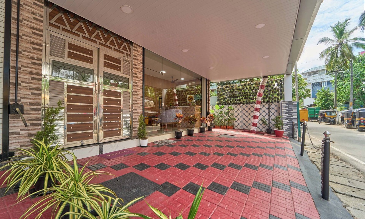 Thiruvananthapuram Hotel | Itsy Hotels Salees Enclave - Near Padmanabhaswamy Temple