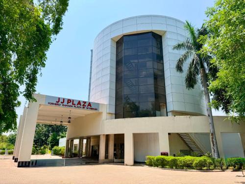 Varanasi Hotel | J J Plaza JHV Cantonment Varanasi