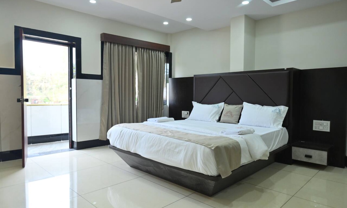 Mavalli Hotel | Kamath Yatri Nivas Plus