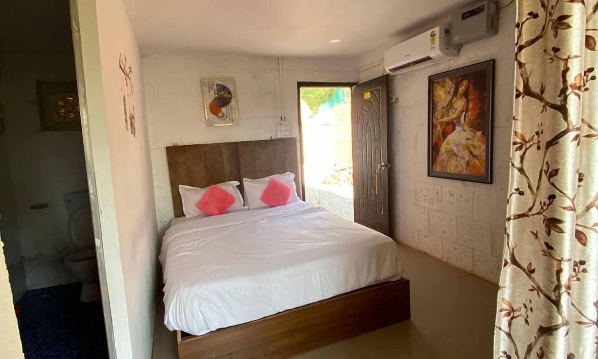 Mandrem Hotel | Khushi Resort Pernem