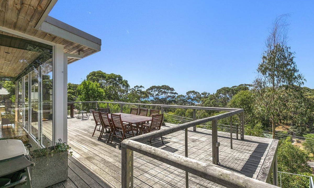 Lorne House | Kiara
