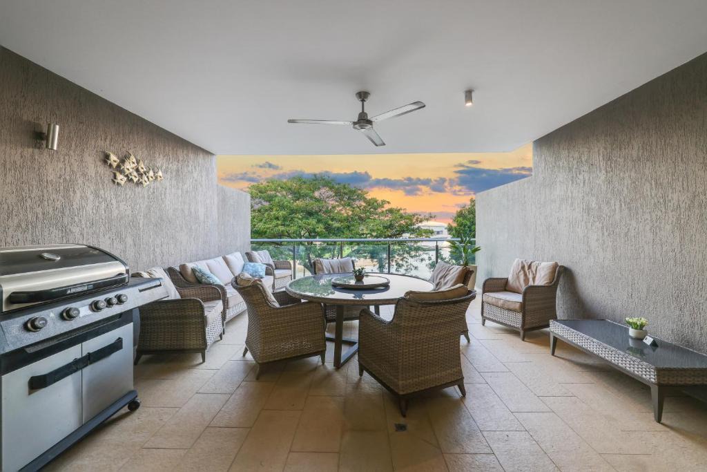 Darwin City Centre Apartment | Lagoon Glow - Waterfront Sunsets and Poolside Days