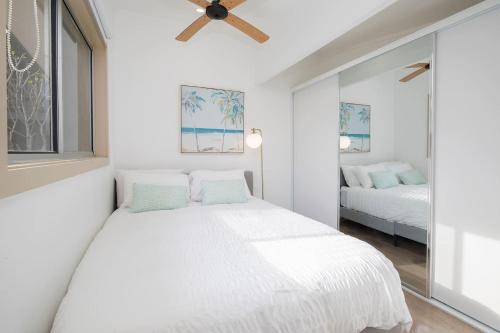 Tuggerawong House | Lake House Studio - A Peaceful Waterfront Hideaway