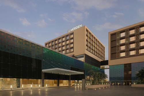 Surat Hotel | Le Meridien, Surat