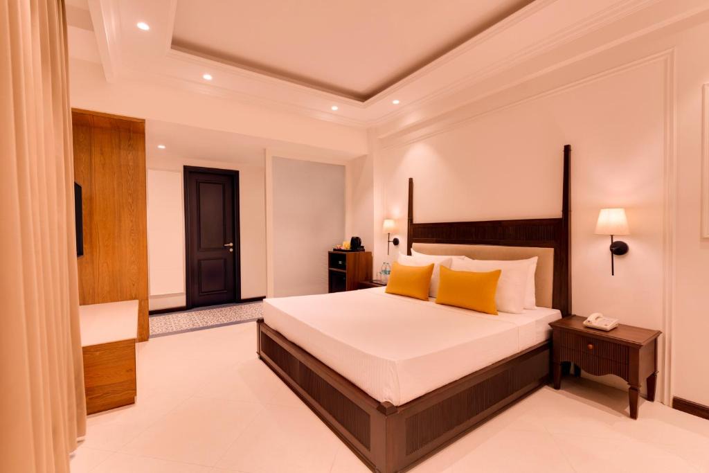 Arpora Hotel | Lemon Tree Hotel, Arpora, Goa