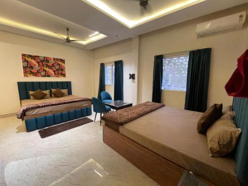 Lal Tappar Hotel | LIMELIGHT Hotel & Restaurant