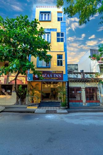 Heritage Town Hotel | Lizaa Inn Near Rock Beach