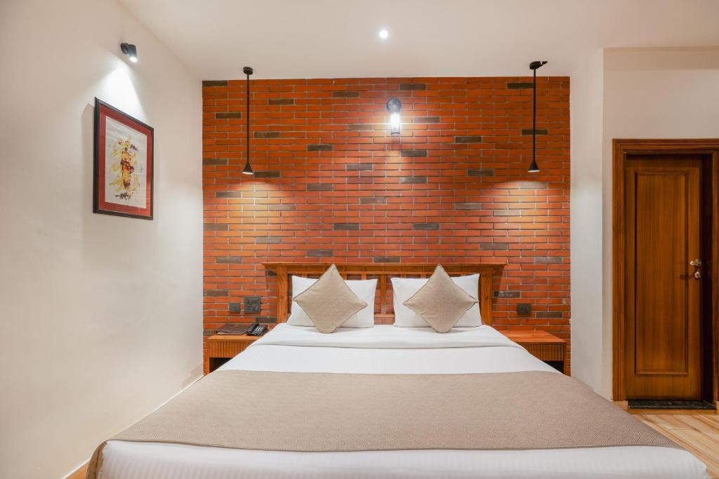 Bullawala Hotel | LP Residency Dehradun