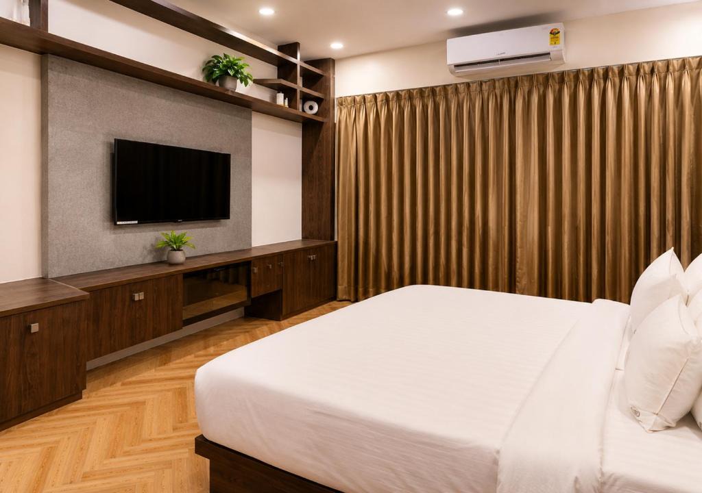 HBR Layout Hotel | Lux Stayz