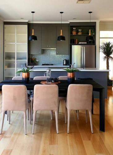 Aldinga Beach House | Luxurious beach stay, nearby famous wineries