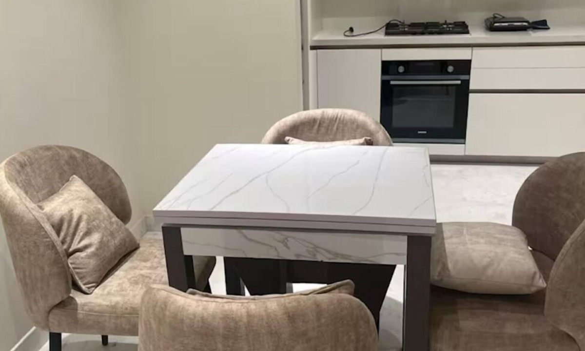 Bengaluru Apartment | Luxury 1-Bed , living and Kitchen in Bengaluru, Kannuru